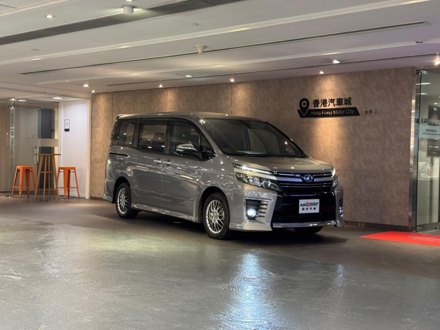 TOYOTA 豐田 Voxy 1.8 Hybrid ZS 煌II